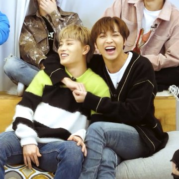 Our clingy babieeee haechan