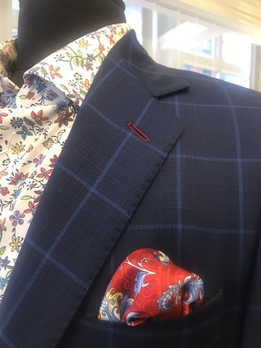 ARIBoston's tweet photo. Spring Made-to-Measure! Coppley sport coat with red thread accented button holes. ETON custom shirt. Silvio Fiorello pocket square. @coppleyLTD @SilvioFiorello #Men #menfashion #Bostonfashion #sharp https://t.co/ipi5KHGA94