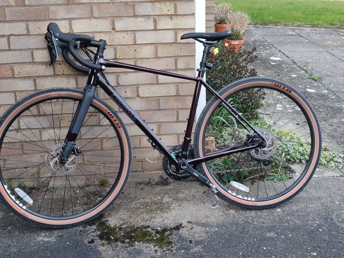 I've been a cyclist for 50 yrs: racing, touring and mountain biking. Last year had to give up serious off road biking owing to stomach surgery.

Have discovered  #gravelbikes a cross between a MTB and road bike.

Great for the less rough #Shropshire trails.