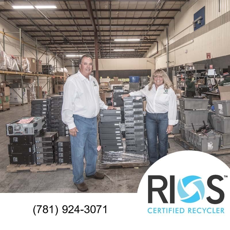 In the US over 2.9 MILLION tons of electronics are disposed of each year with only 20% being recycled, according to the EPA. The rest ends up in landfills.
The rare and precious metals are in limited supply, so be responsible and recycle. ♻
wu.to/9tk27B