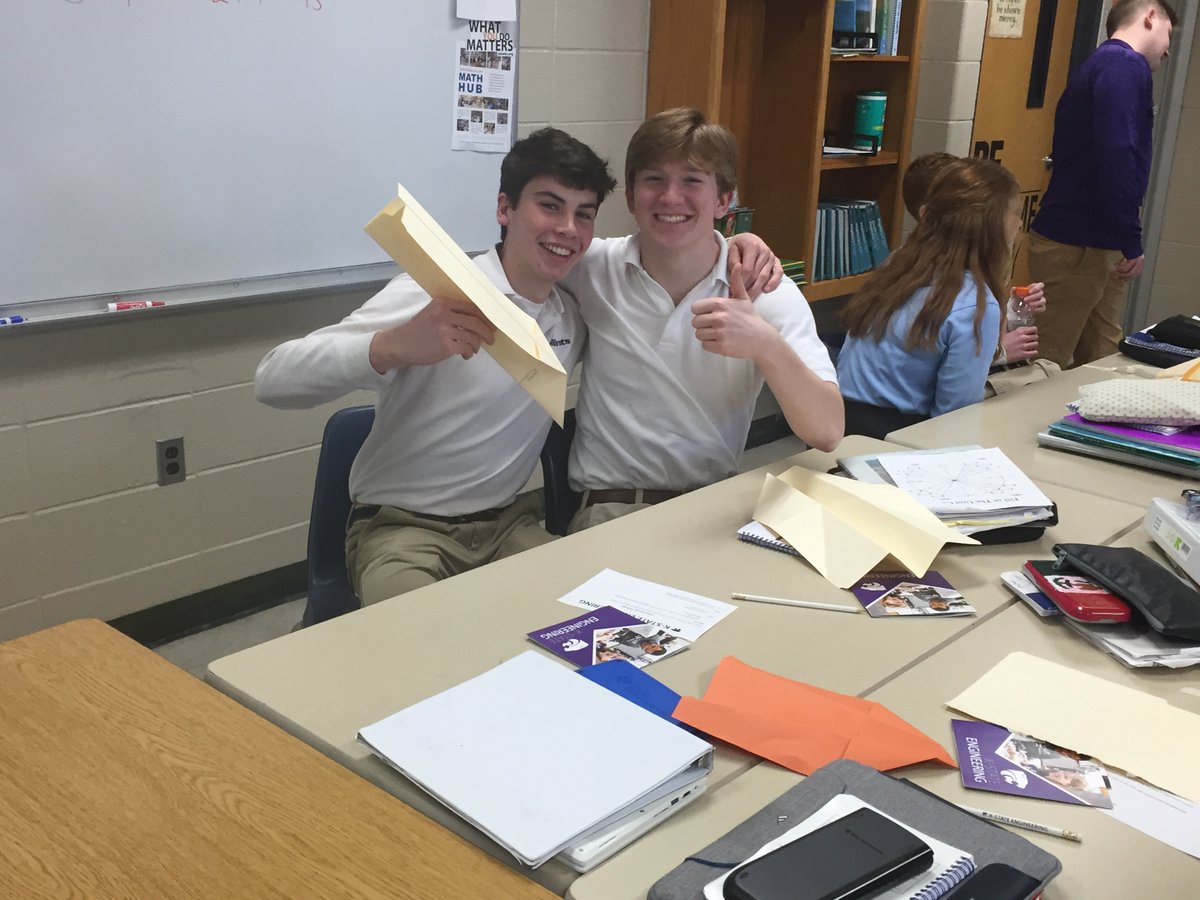 andrews_math's tweet photo. Remembering.  I will appreciate room 209 more next time I'm there.  Missing these great Saints.  @STAsaints https://t.co/WxpVp7OdtH
