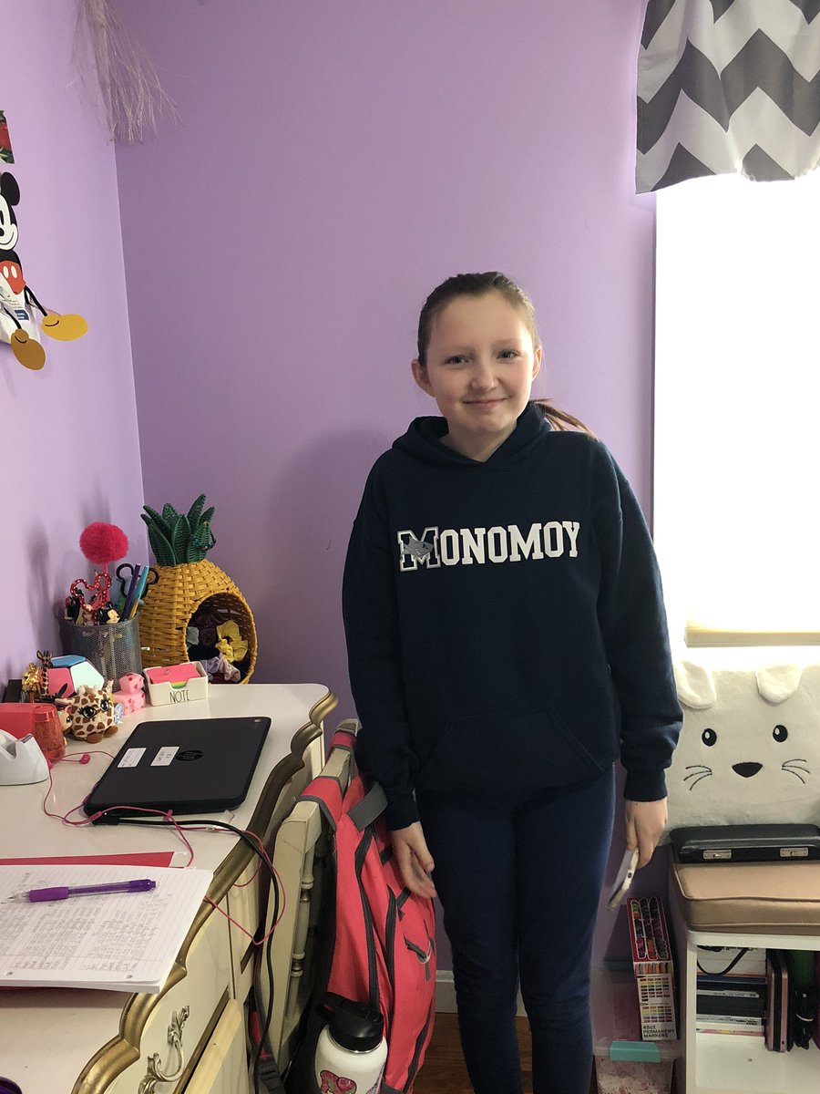 AmyDublanc's tweet photo. @pulte $Amydublanc  Would love help making my daughter’s 12th birthday special. Been out of work for over a month 😭 #BailoutHumansNow https://t.co/Vc14ZUBIBT