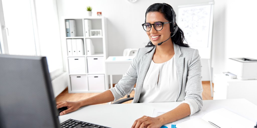 nicolemeyertmp's tweet image. Put Your Best Face Forward – Excellent Tips for Any Video Call - our checklist to help you put your best face forward.  ow.ly/Ss2b50z9hg3 #videointerview #interviewchecklist #remoteworker