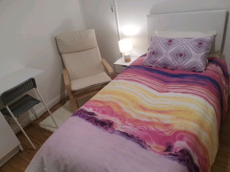 TRMProperty's tweet photo. #refurb #renttorent #Romford #roomsavailable https://t.co/wuvgX5YP1J