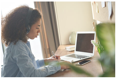 How to Make the Most of Virtual College Tours...

Source: IvyWise

blog.ivywise.com/blog-0/how-to-…