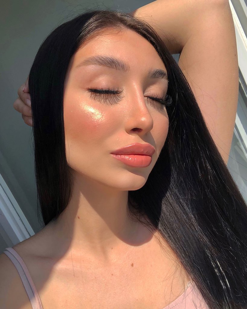 MissSavic's tweet photo. @beautybay Thank you very much for this opportunity!😻😻😻

Ig: miss___savic https://t.co/9MeU2YXUL6