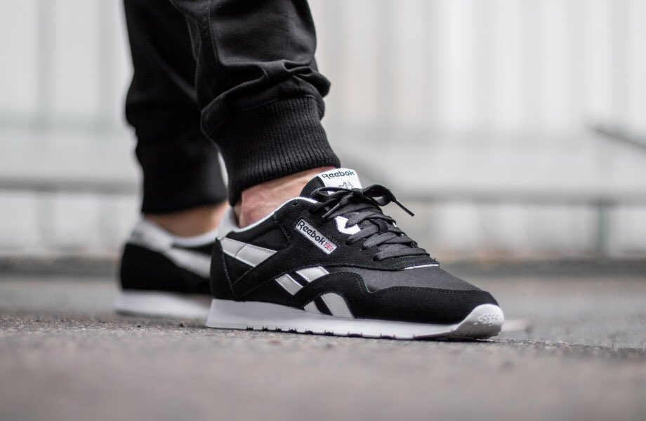 SneakerDealsGB's tweet image. Ad: The retro Reebok Classic Nylon ⚫️⚪️ just reduced to ONLY £35.75!

Here =&amp;gt; tidd.ly/99add193

UK6-12