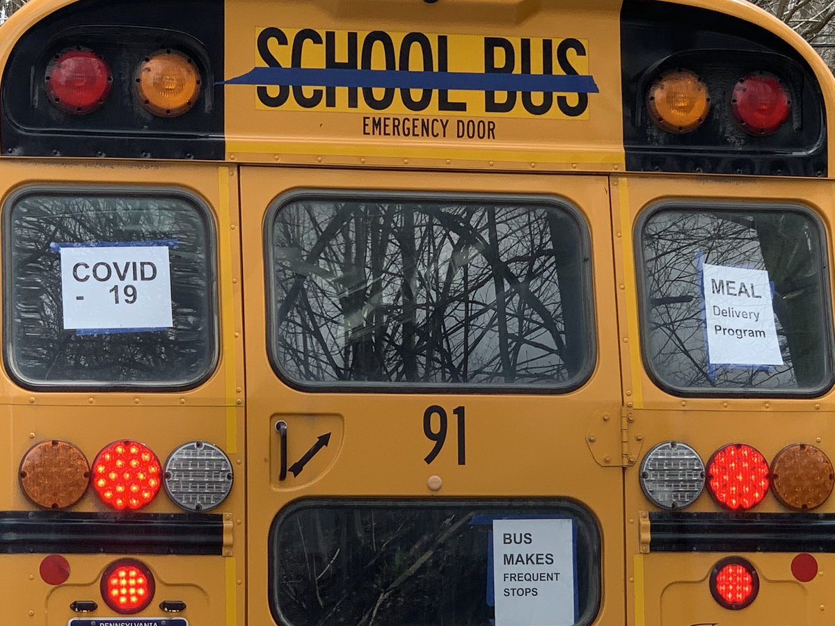So proud to be part of the ESASD community! Thank you helpers for delivering meals to our families. <a href="/esasdseced/">ESASDSECED</a> <a href="/ESASDRyanMoran/">ESASD</a> #esasdlfh2020 #esasdhero