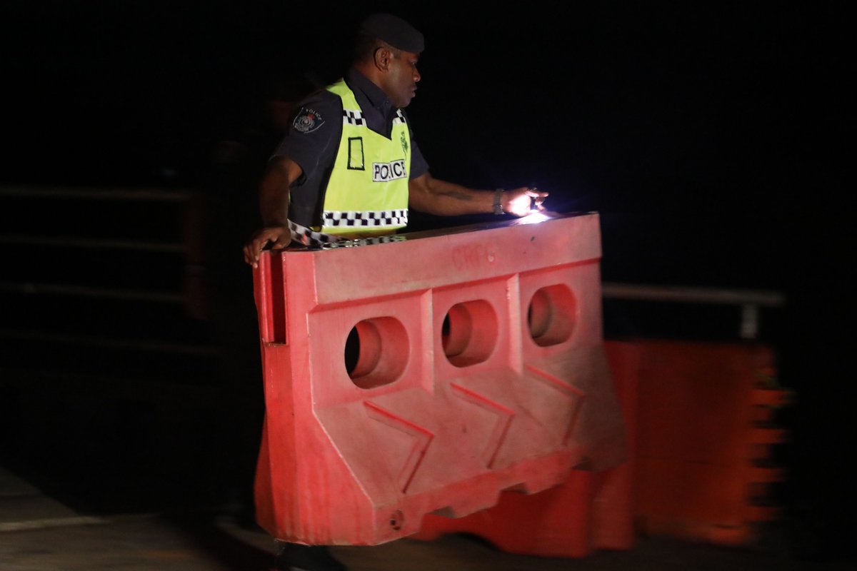 fiji_force's tweet photo. The checkpoints bordering the Suva lockdown areas were uplifted at 5am this morning as officers completed the last day of watch at the Delainavesi, Sawani, Navuso and Nausori checkpoints and now will reposture operations going ahead as we continue with COVID-19 and routine ops. https://t.co/Sy6ovN9K52