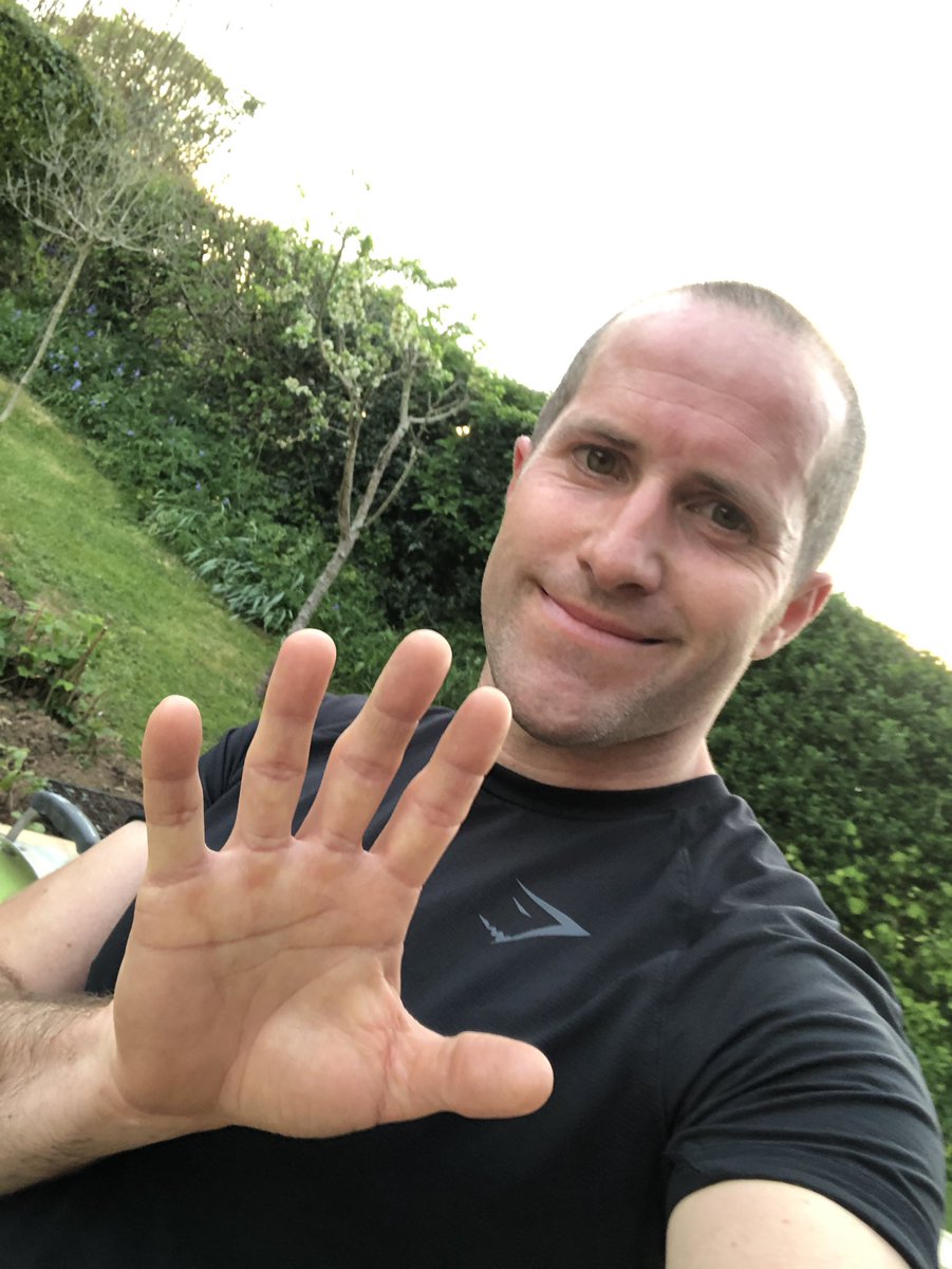 Andy Edwards tweet media