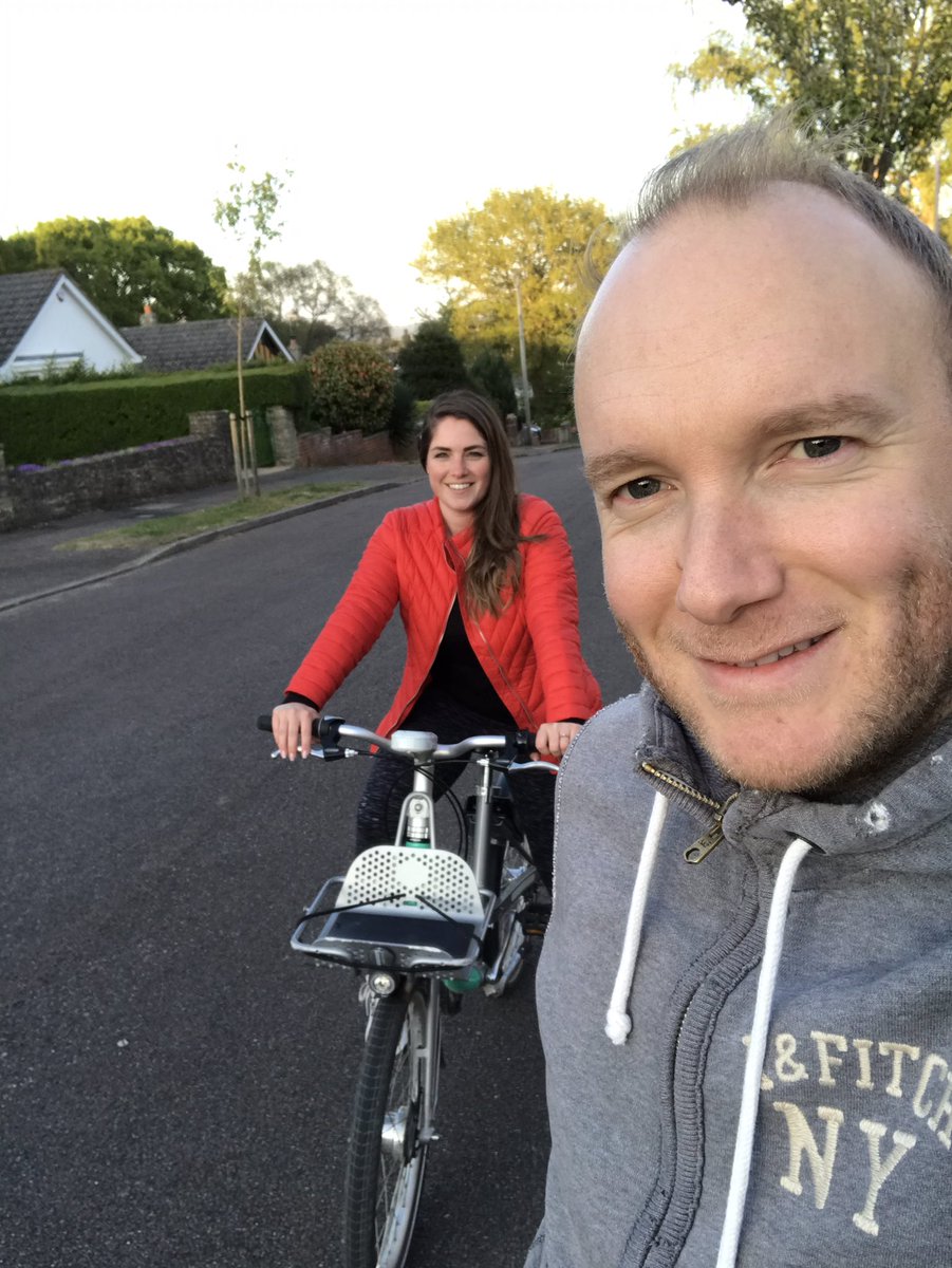 DHan_PooleNHS's tweet photo. Great to de-stress with a little bit of cycling round our local area this evening thanks to @BerylBikes for supporting key workers https://t.co/q8KYUBD9Ps