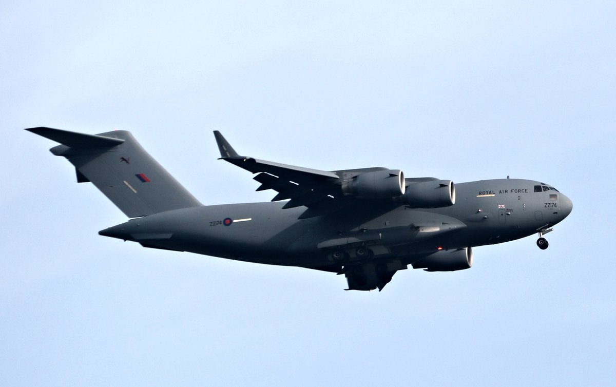 MeleeWilmslow's tweet photo. Awesome watching the @RoyalAirForce training over #Mobberley #Wilmslow today , think I even got a wave from pilot @manairport  @NATSManchester  @socheshire https://t.co/Vp5n7W0Feb