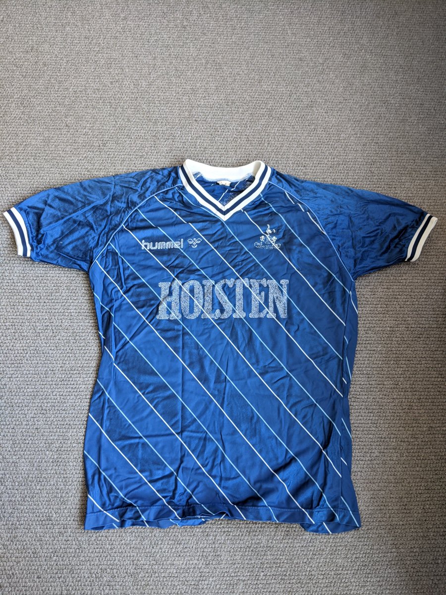 Part 24 of My Favourite Shirt has @BonfireEd from @homeshirts1 and his 1986/87-1987/88 #TottenhamHotspur 3rd Shirt.
bit.ly/2RF0Xzq

#myfavouriteshirt #Spurs #COYS #Haringey #London #PremierLeague #PL #EPL #homeshirts #homeshirt #footyshirtstowork #showoffyourshirtd