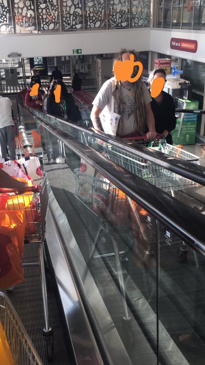 d_tia93's tweet photo. #SocialDistancing whilst shopping...
It’s not working. It’s a myth.
@sainsburys #covid19 #coronavirus https://t.co/sKqA653zm0