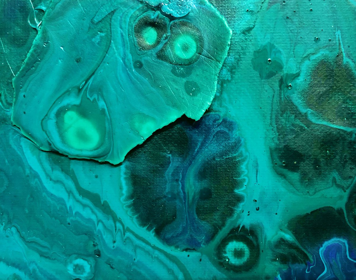 misakitanaka's tweet image. 「no more plastic 05,06,07」

福島県富岡町の海に流れ着いたプラスチックごみ。

どこかの誰かが、
私だけは大丈夫。
1つくらい大丈夫。

その積み重ねがたくさんになって、
どこかの誰かが、
海を楽しめなくなる。
生きたいのに生きられなくなる。

#environmentalart
#garbageart
#stayhome