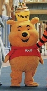 九十九屋きゃの十三 בטוויטר ピューロランドのみゅーちゃんの着ぐるみ 昔のプーさんの着ぐるみとデザインコンセプトが似ている