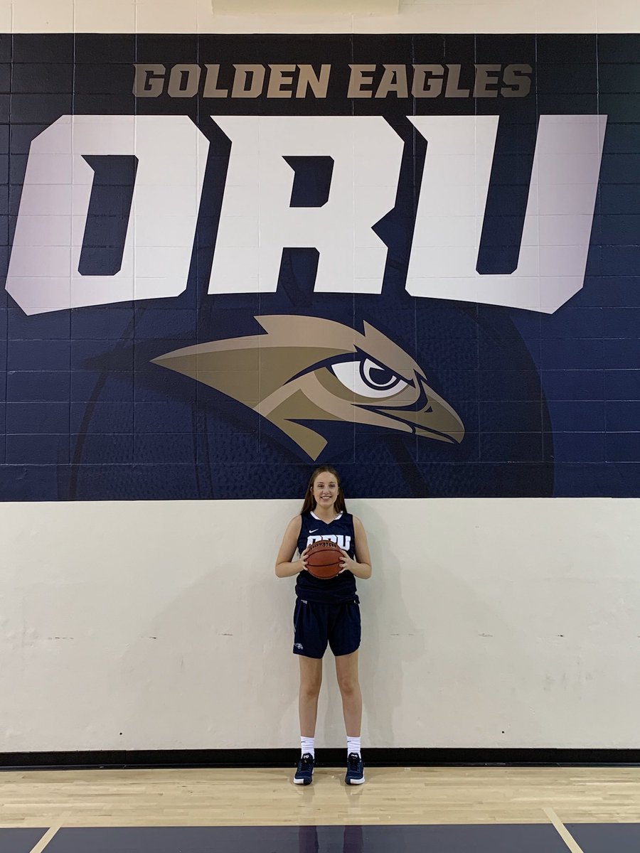 HannahGiddey's tweet photo. It’s official! Couldn’t be more grateful 🦅💛💙 @ORUWBB https://t.co/SpaKKjyq2Z
