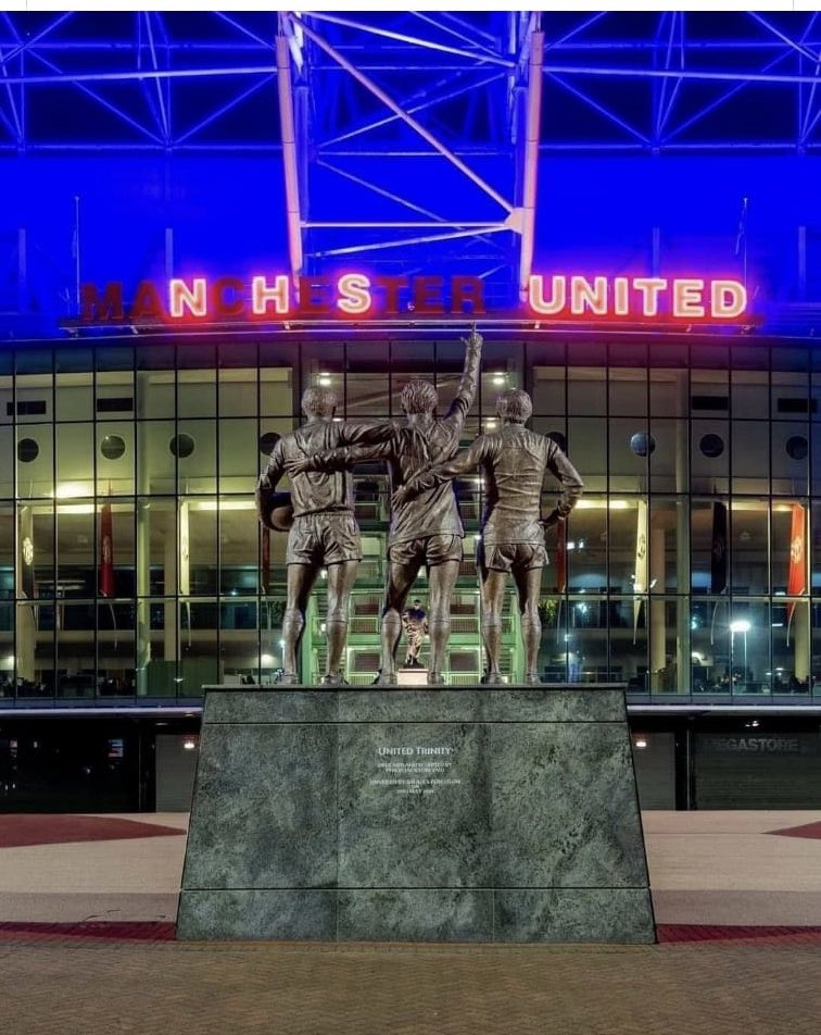 AlanStubbs73's tweet photo. My 2 favourite things https://t.co/WEeeVikwGQ
