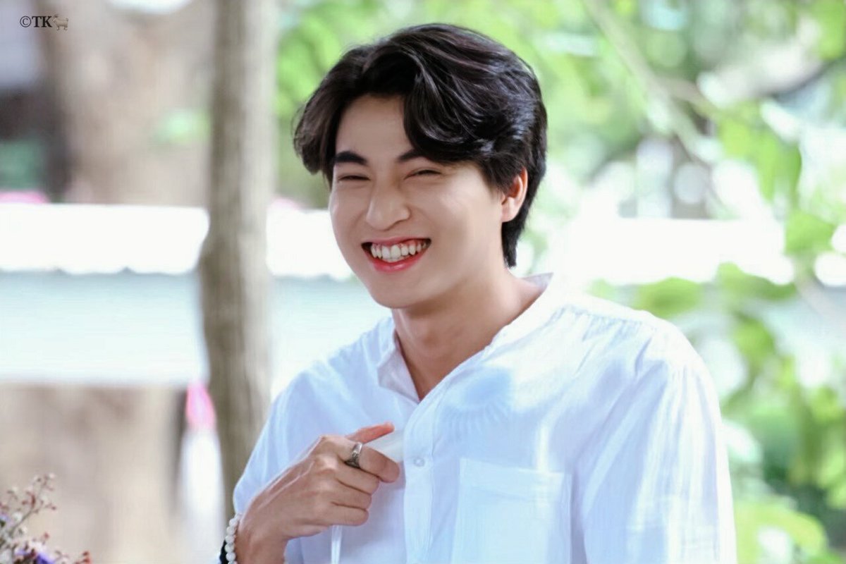 TooKKies's tweet photo. ดูแล้วทำให้เรายิ้มตามโดยอัตโนมัติจีๆ🤗🤗🤗 #GulfKanawut #ลูกบอลของคุณบิ๊กกลัฟ #หวานใจมิวกลัฟ https://t.co/b0Oy3DWmlZ