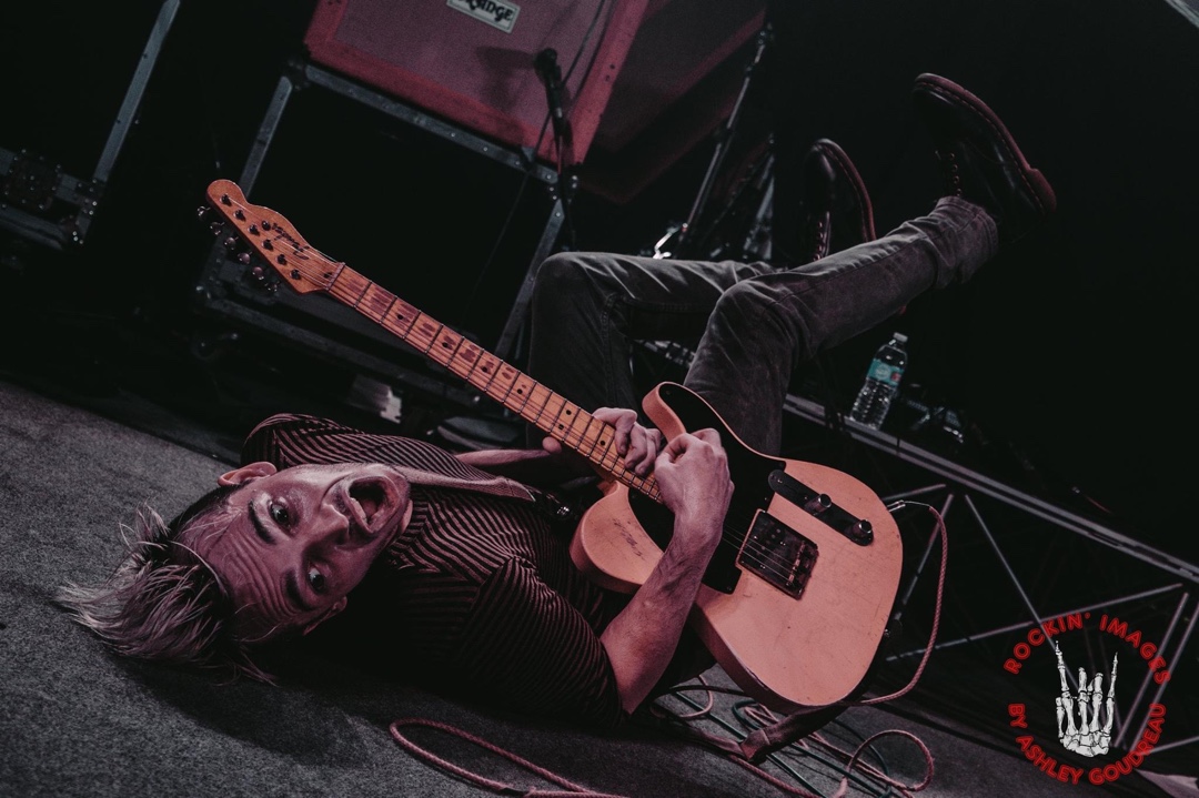 RockinImages's tweet photo. I’ve gotten lucky enough to photograph Badflower one time and these guys absolutely killed it, I can’t wait to see them again! #badflower #rockinimagesbyashley #throwbackthursday #livemusicphoto #livemusicrocks #livemusicphotography #livemusicphotographer #livemusicpics https://t.co/jRxXccbxNS