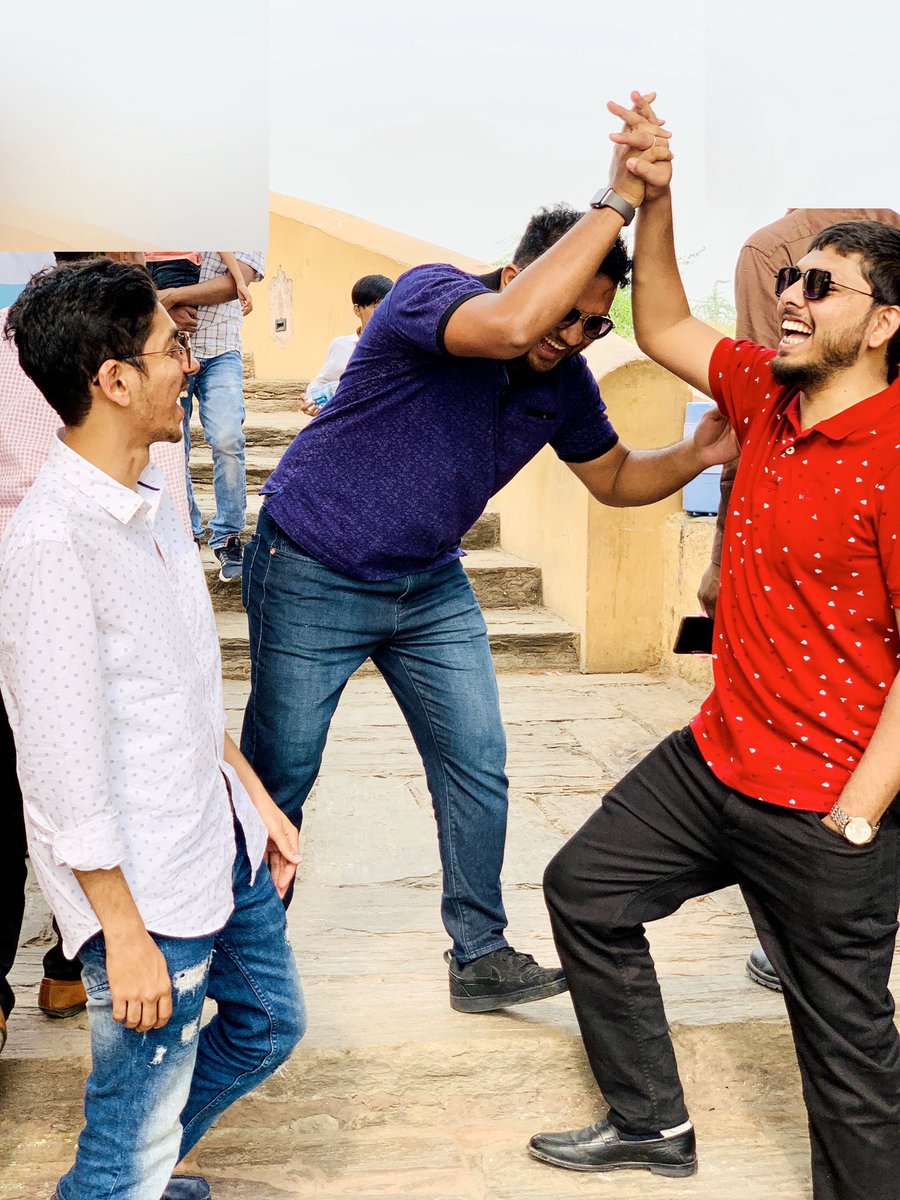 subhanmma's tweet photo. Finding friends with the same Mental disorder is priceless ❤️🤗 #bestfriends #blessed #friendsforever #funnyfriends #jaipur #rajesthan #samemind #schoolfriends #subhanmma https://t.co/wqqwnqZFVe