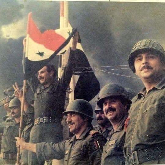 abo_sigar's tweet photo. في صباح مثل هذا اليوم من العام 1988 باشرت الجِباهُ السُمرُ بدخول ارض الفاو العراقية، لتعلن بعد ساعات قليلة تحرير أهم مثلث استراتيجي اقتصادي للبلاد من جيش الولي الفقيه ورفع العلم العراقي فوق رؤوس المحتلين وطردهم من ارض الرافدين.
فصباح الخير والانتصار على أهل العراق والمجد للشهداء https://t.co/WpkteDftQT