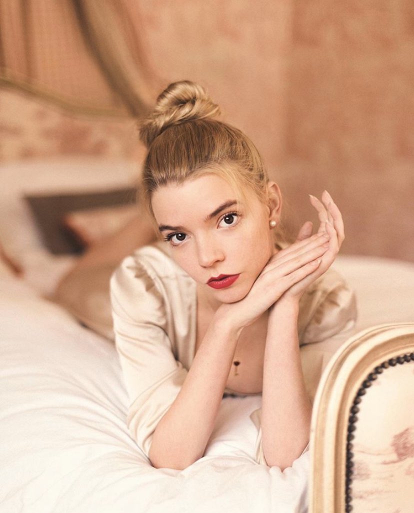 Тейлор джой. Аня тейлор-джой 2022. Тейлор джой. Аня тейлор-джой. Аня тейлор-джой 2021 golden globe.