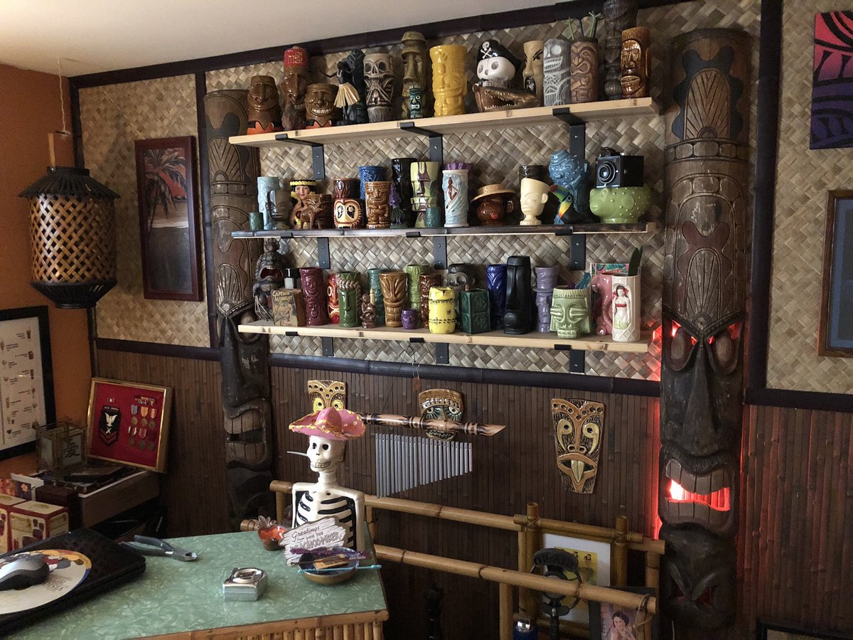 RHBrauchler's tweet photo. Installing some new wall tikis and lighting behind the bar. #TikiBar #AdventureRoom https://t.co/wZWhmS97fE