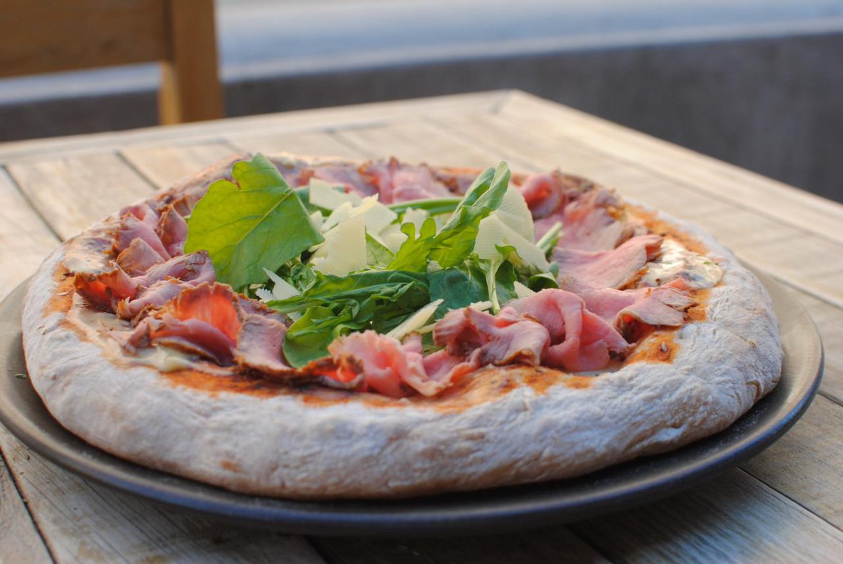 ¡Disfrutá de nuestra nueva propuesta gastronómica ideal para compartir en familia! 
.
Hacemos envíos a domicilio sin costo por todo Gran Mendoza. 

También podés encontrarnos:
-En nuestra plataforma web: bodegalostoneles.mitiendanube.com
-Whatsapp: 2616618624