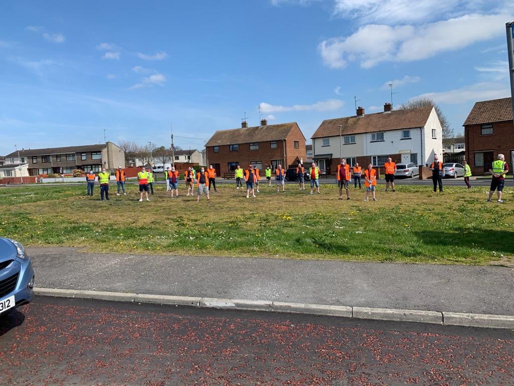 pdfb1971's tweet photo. Over 200 hot meals delivered today to elderly and vulnerable across the town. Hopefully be able to keep it up for next few weeks. Well done all involved. #community https://t.co/YVRVEJw1mY