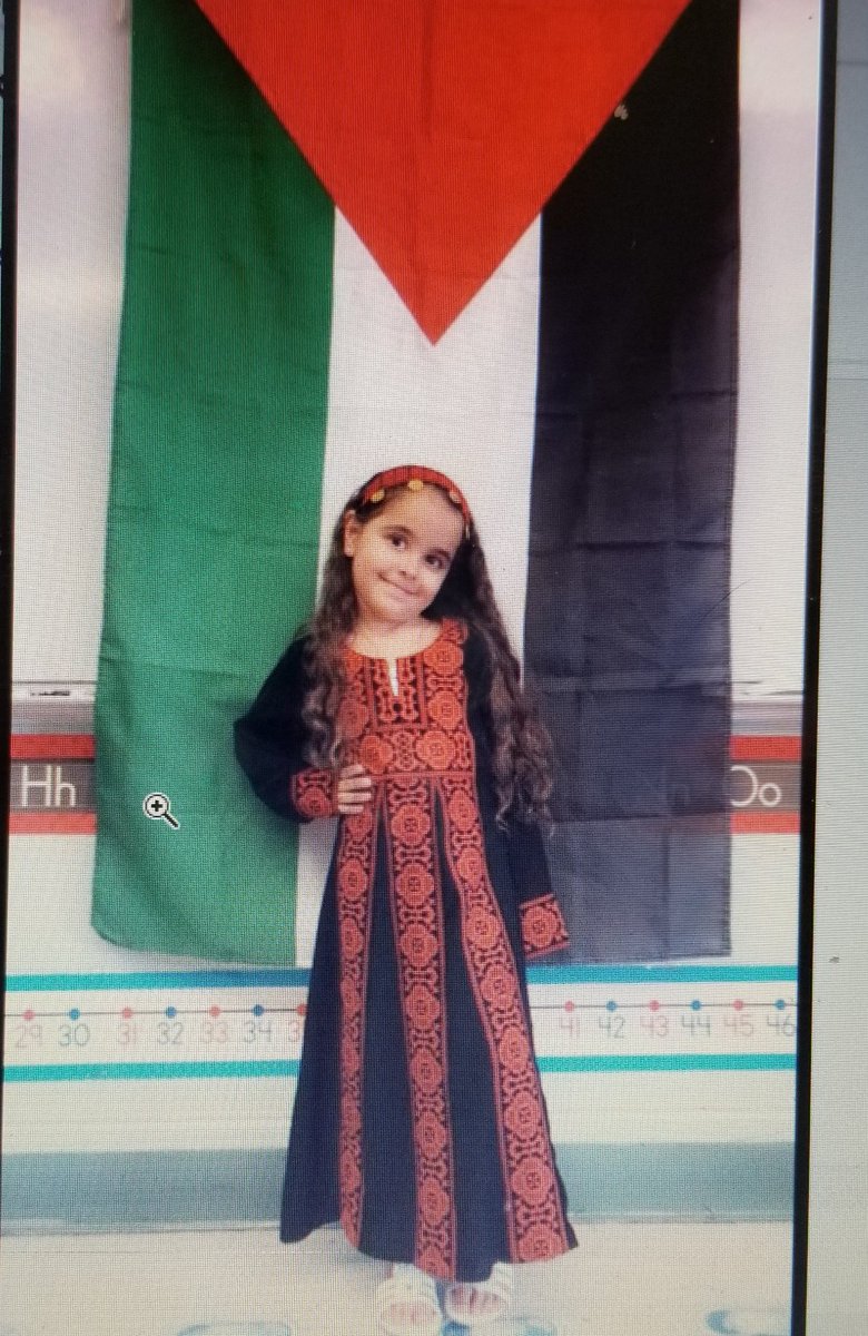 MHoran106's tweet photo. Celebrating diversity! #love the dress mshoran106 fbmccordmustangs#111proudofwhoweare https://t.co/x7RcHdJRsg