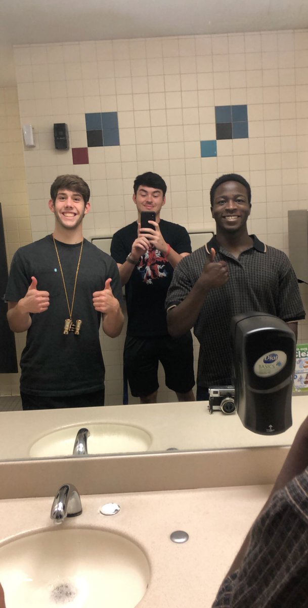 Missin the bro’s 😢 #teammatethursday #D3Week