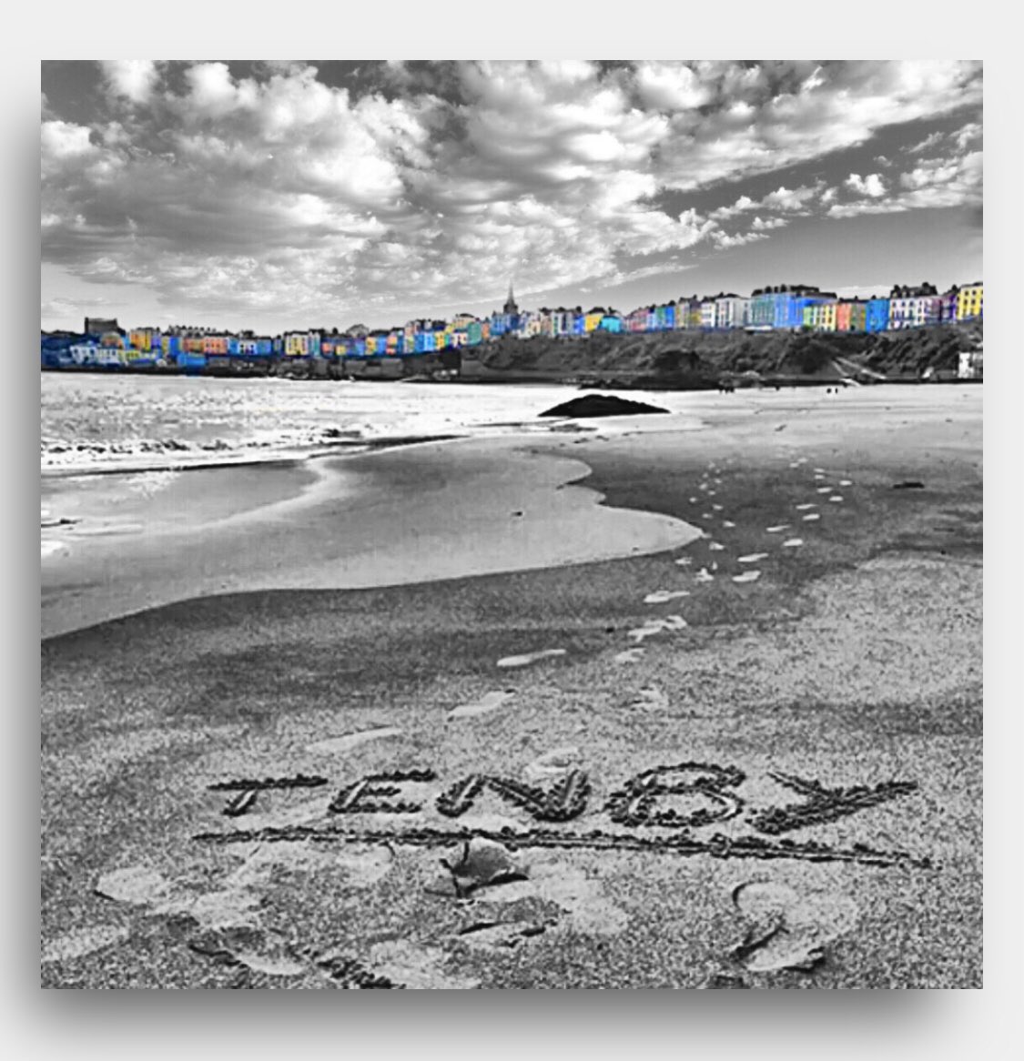 Tenby #tenby #walesphotography #travelphotography #travel #traveler #beach #harbourtown #photography #photohour #picoftheday #photooftheday #tenbybeach #tenbyharbour #tenbywales #tenbysouthbeach #pembrokeshire #tourism #sandybeach #shotoniphone #iphone #instabritain