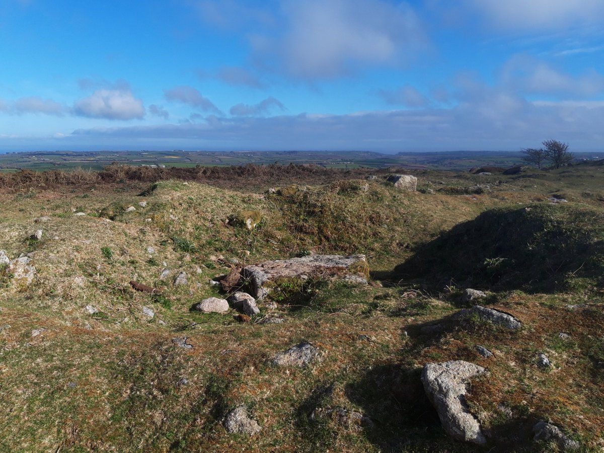 Almost every hill in the far West of Penwith has an ancient settlement and Sancreed Beacon is no exception. Cists, hut circles and beautiful views out to Mounts Bay #PrehistoryOfPenwith