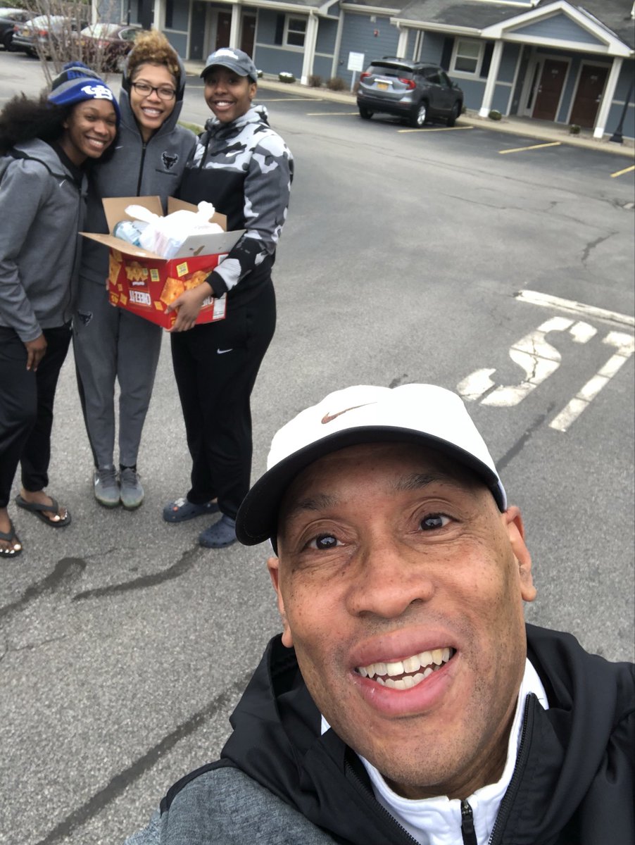 Doctor Reed thank you so much for dropping goodies off to our WBB Players. Grateful for all of what our administrators are doing. THANK YOU UB ATHLETICS. 🤘🏽🤘🏽🤘🏽🤘🏽🤘🏽🤘🏽🤘🏽🤘🏽🤘🏽🤘🏽🤘🏽