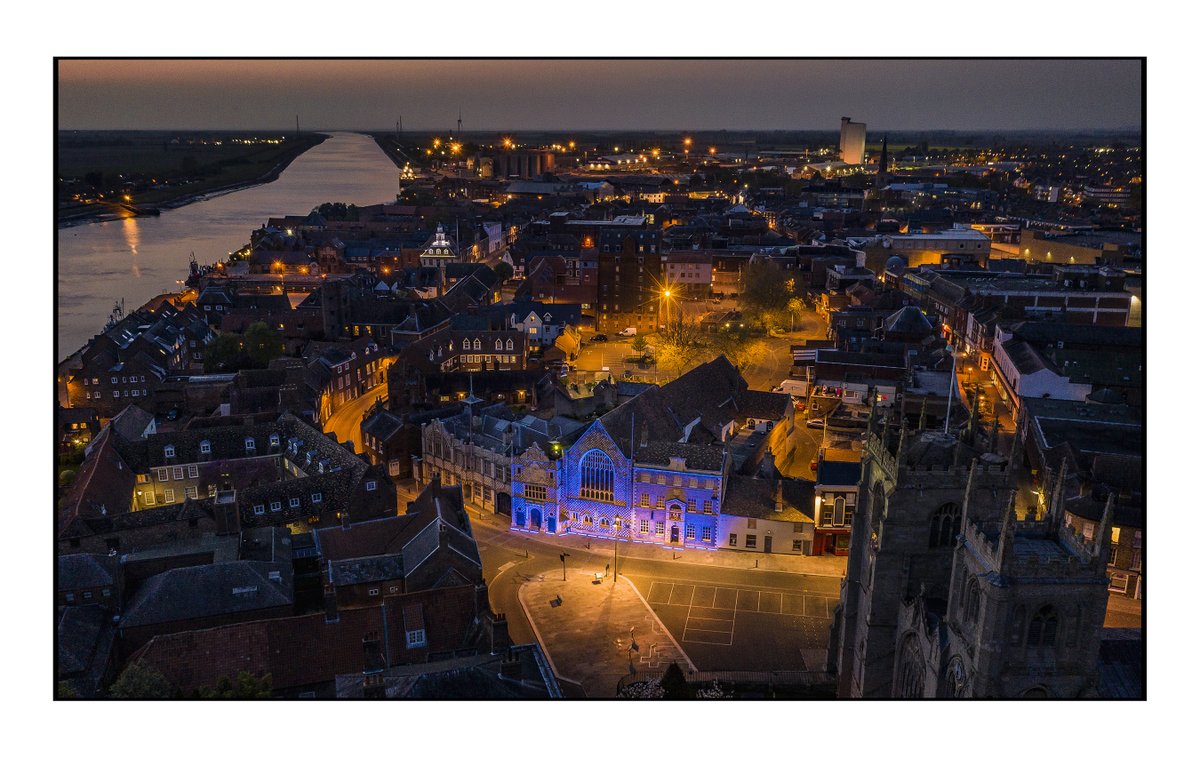 Kings Lynn Town Hall on the Saturday Market Place lit up blue for the NHS <a href="/TeamQEH/">The QEH King's Lynn</a> #NHS #NHSThankYou