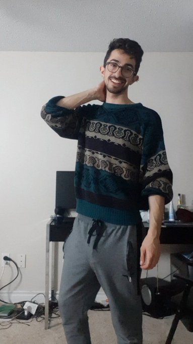 Indulge in my bulge 🍆  Like &amp; RT for my pants to come off https://t.co/lIS8odh9Ua<a href="/tag/takehertopoundtown"class="tags"><span>#takehertopoundtown</span></a>