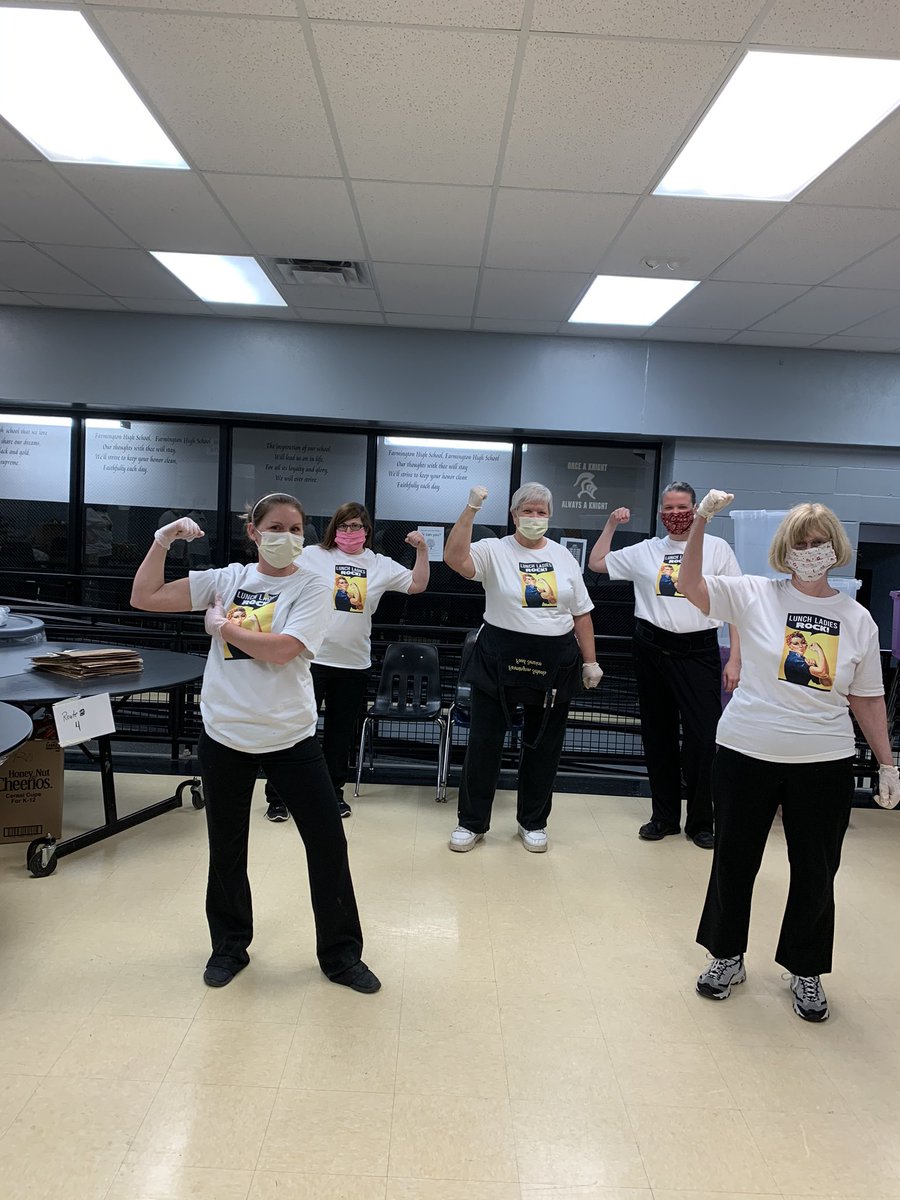 KnightsFoodServ's tweet photo. Here are some of the hardest working Lunch ladies with their awesome new shirts on! #lunchladiesrock #TheKnightWay https://t.co/CySBVjoRsZ