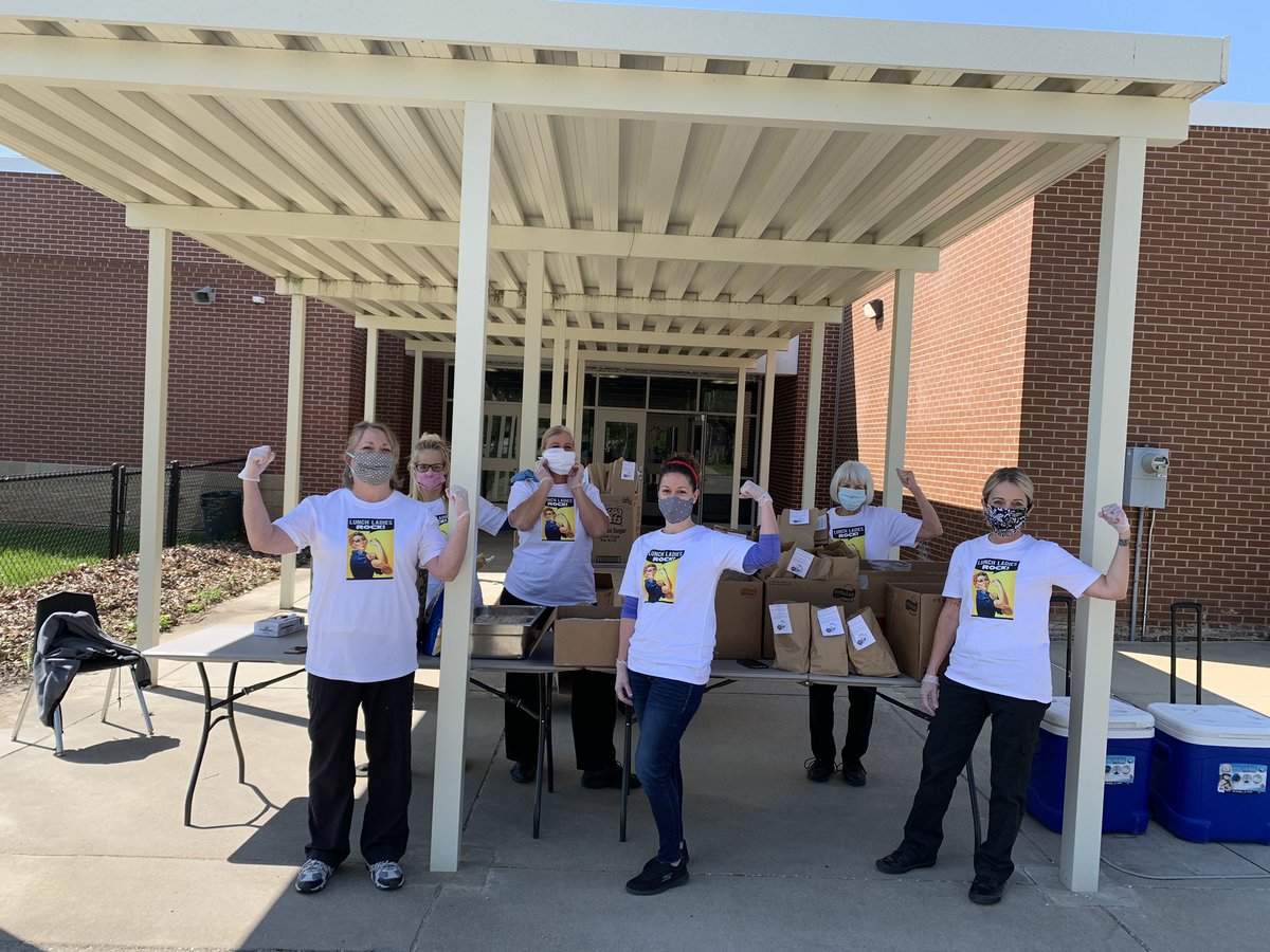 KnightsFoodServ's tweet photo. Here are some more hard working ladies with their new shirts on. #lunchladiesrock #TheKnightWay https://t.co/pbS8IxkiYQ