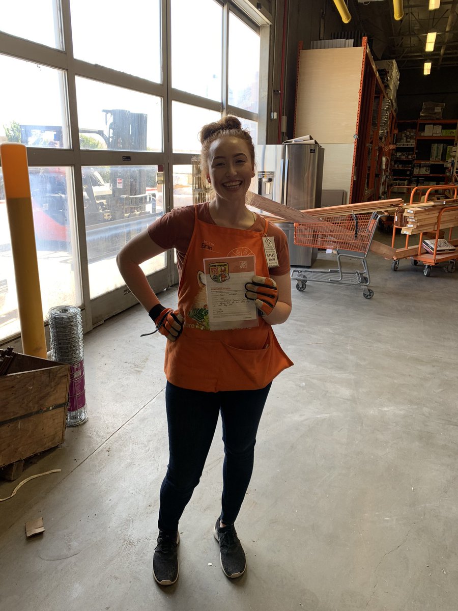 Celebrating our front line associates as they continue to serve our customers #pacnorthproud #bwood @bwoodjessthd @TonyFonseca1076 @loririos1076 <a href="/_itsLoolaa_/">Alondra</a> <a href="/Crash_Alot/">Aeriall Nackowski</a>