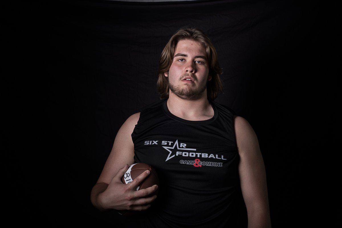 6starfootballMO's tweet photo. STOCK RISERS: At look at St. Louis’ rising OL prospects (2021) — Six Star Football takes a look at several OL prospects raising their Profile, including @ZakStevenson3 (SLUH), @LStrazz0 (FZW) among several others:

https://t.co/6OQ6HzmlMu https://t.co/qG9fkyy79O