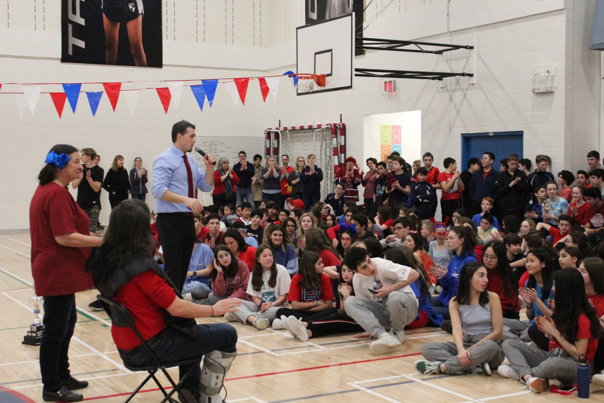 St. George's School of Montreal tweet media