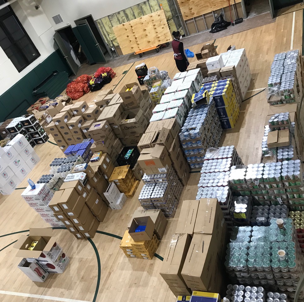 W13thStAlliance's tweet photo. Thank you Church of the Village and Hope for Our Neighbors in Need Food Program for helping to provide much needed food to the community during the coronavirus crisis. We appreciate you! 

photo credit: Jorge Lockwood and Teresa Concepcion https://t.co/TJJk51uHRj