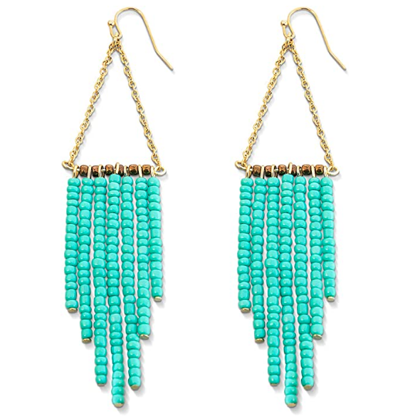 ShowMeMyStyle's tweet photo. Changed our minds. These are THE best, best dangly earrings for #Zoom @ShowMeMyStyle #beautyinfluencer #StayAtHome  https://t.co/5HaOMyajJD https://t.co/ShRAjL2XjV