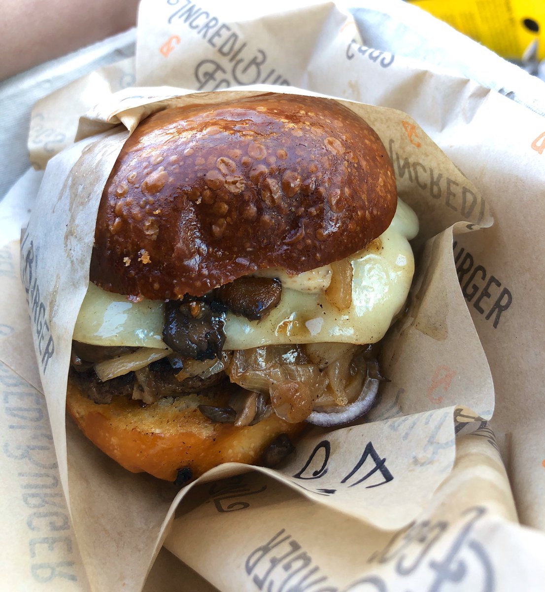 SpoKylah's tweet photo. OMG, just discovered that @IncrediburgEggs has a new #foodtruck on Sprague, right across from Costco!!! As soon as they start selling Bloody Marys to go too, my life will be complete. #Spokane #SpokaneValley #inlandstrong #incrediburger https://t.co/d12F3t4Be4
