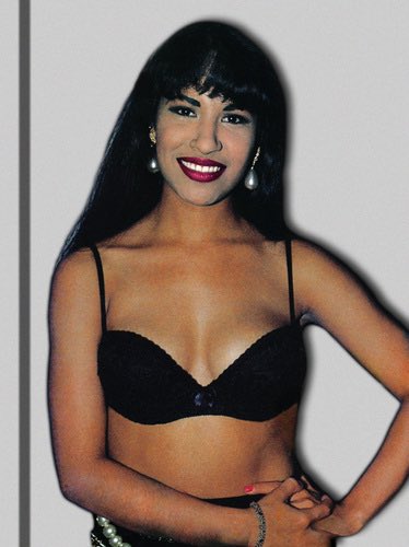 Happy birthday to one of my inspirations selena quintanilla-perez. forever young. 
