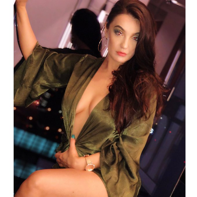 2 pic. ????????? ?Go check out my sexy ass bestie!!!! ??? https://t.co/TKWkPUmBPN ????????????? https://t
