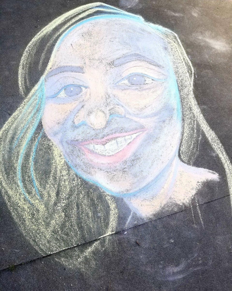 strokeofgene's tweet image. Today was a good day!!
youtu.be/iSYwdWMWmWM
 #sidewalkchalk #selfportrait