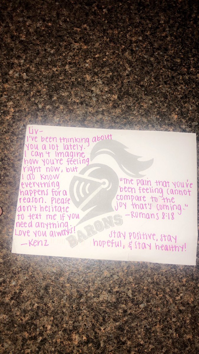 10MargaretTracy's tweet photo. @kenzie_snider has been a huge part of my high school years. I cannot thank you enough for being so encouraging and such a good mentor to me. You have done nothing but great things, especially for the cheer program. I love you so much, Kenz!❤️❤️ https://t.co/CxRStmbuIO