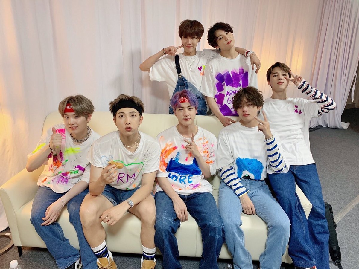 NAMJOON_GDL's tweet photo. #BangtanALaMexicana | spotify 🇲🇽

Comenzamos con el stream party a la mexicana 🇲🇽 🌮 

¿Qué canción están escuchando ahora?. Ahora estoy con ON ft Sia https://t.co/D4DNULkCNc